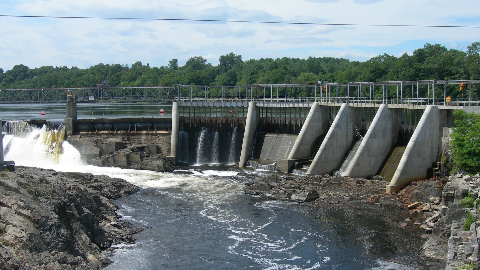 dam on river