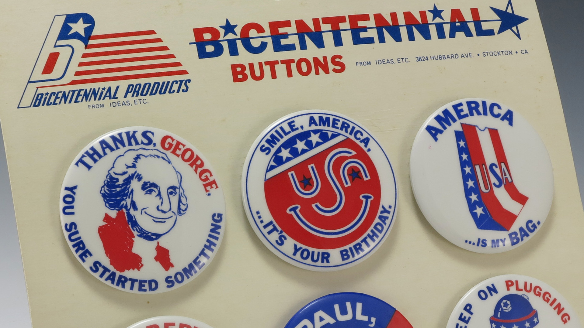 Bicentennial_Souvenir_Buttons 1920
